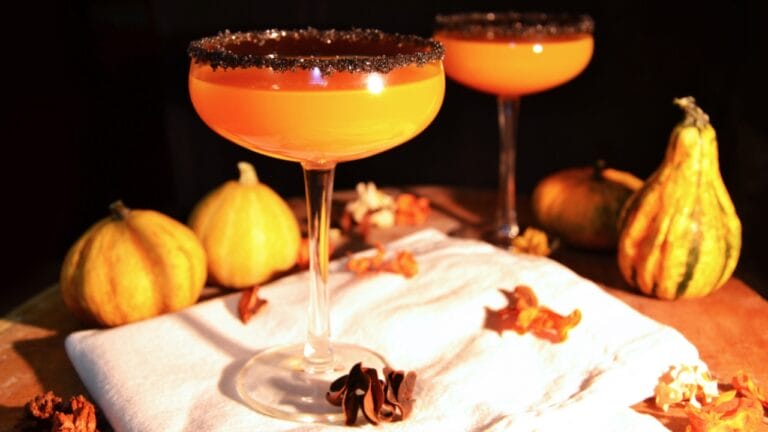 20 Fall Cocktails Full of Warm, Cozy Flavors 9 20 Fall Cocktails Full of Warm, Cozy Flavors - cocktails with pumpkins ss1842547375 dnoh