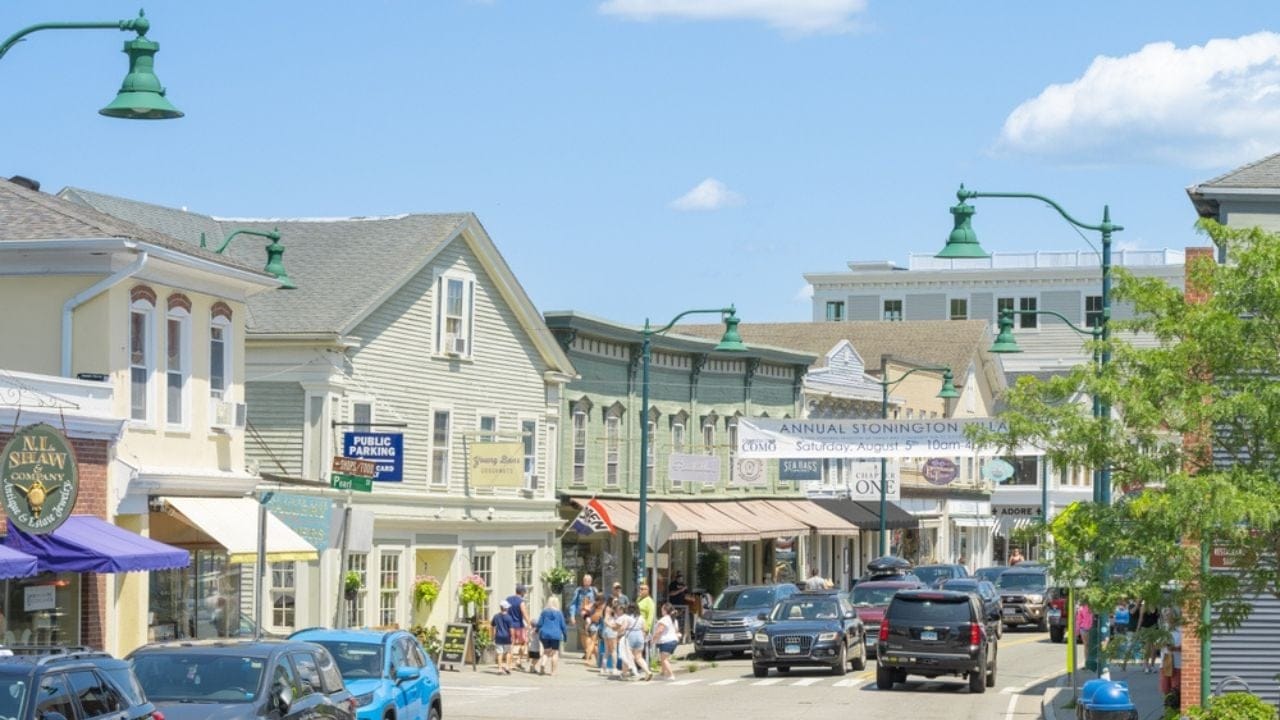 America's Coolest Small Towns by State 8 America's Coolest Small Towns by State - connecticut mystic ss2349925797 adyh