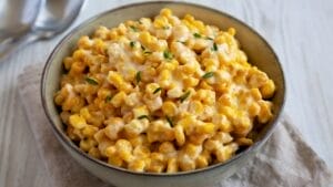 Slow Cooker Creamed Corn: The Perfect Holiday Side Dish 1 Slow Cooker Creamed Corn: The Perfect Holiday Side Dish - creamed corn ss2197227873dnoh