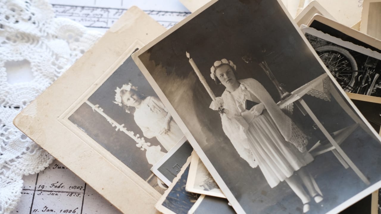 15 Things You Should Never Store in Your Garage 4 15 Things You Should Never Store in Your Garage - documents dp563165984 dnoh