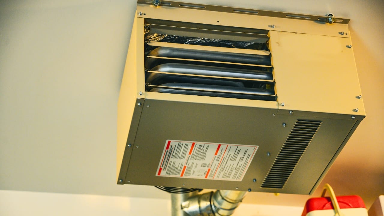 10 Ways to Heat Your Garage Without Breaking the Bank 11 10 Ways to Heat Your Garage Without Breaking the Bank - garage space heater ss2535663889 degm