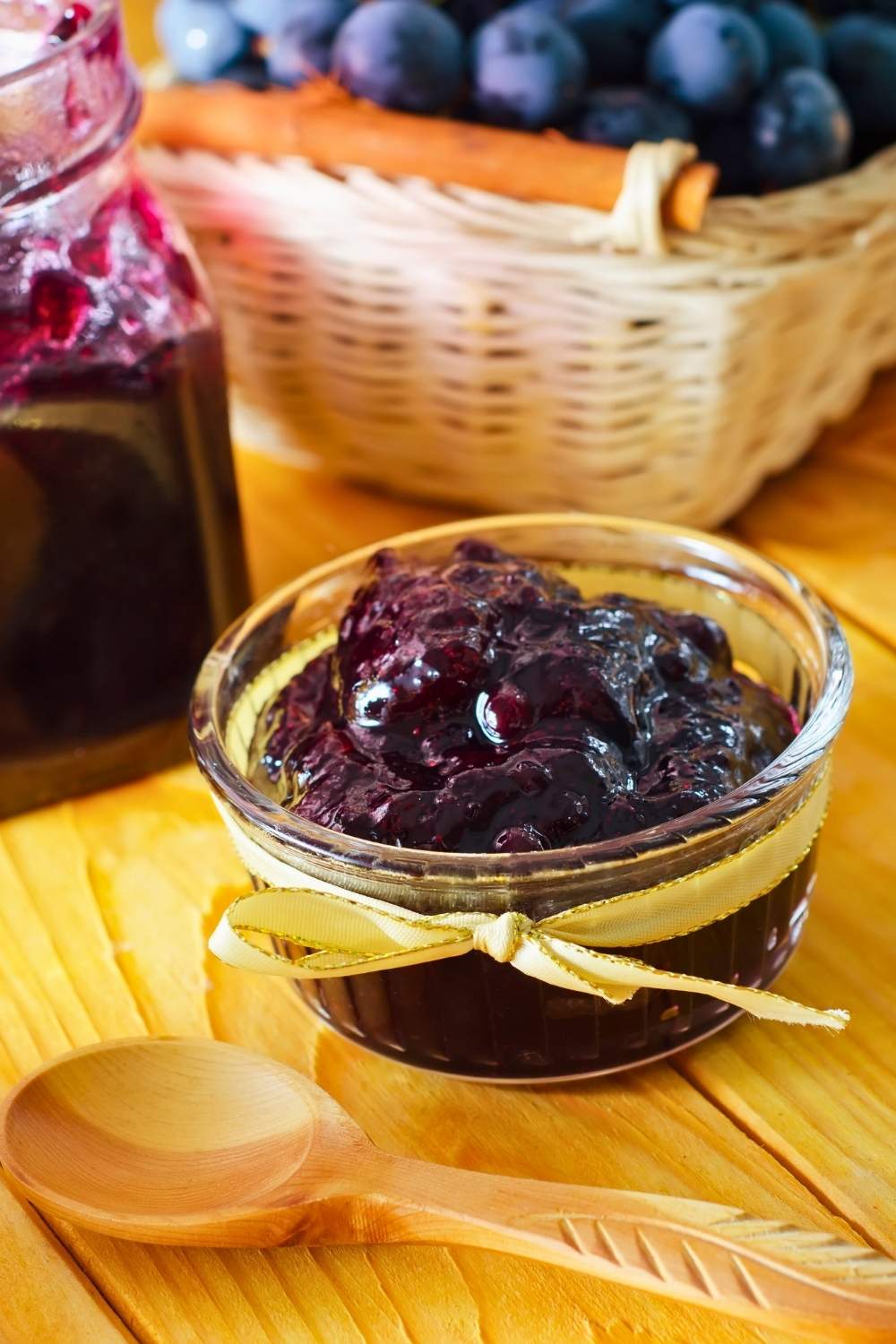 Homemade Old-Fashioned Grape Jam: A Nostalgic Treat Worth Making Again 2 Homemade Old-Fashioned Grape Jam: A Nostalgic Treat Worth Making Again - grape jam ss114248572 dnoh