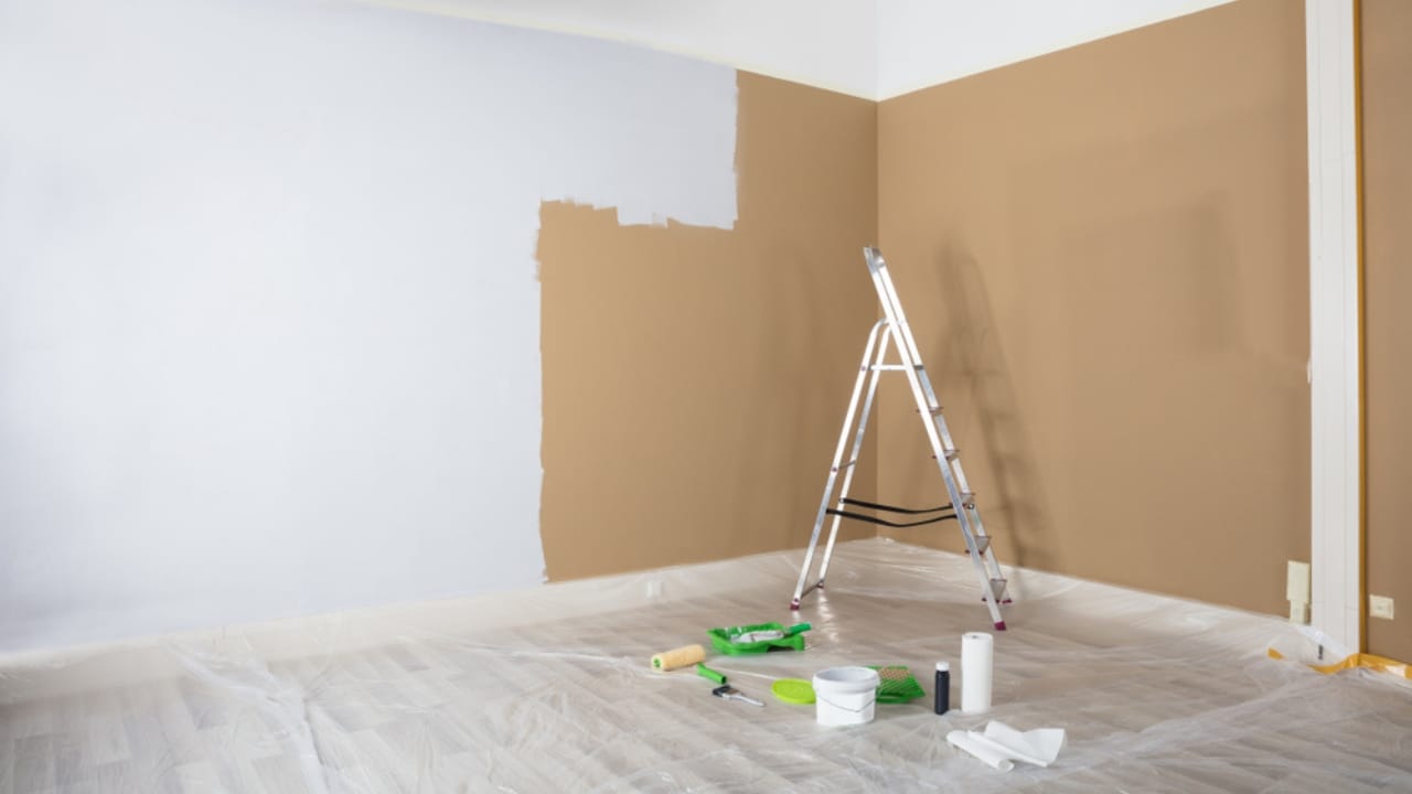 These 15 Problems Could Make Buyers Walk Away 7 These 15 Problems Could Make Buyers Walk Away - half painted walls house ss792867145 adyh