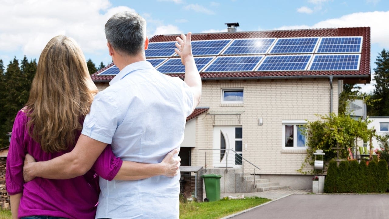 Homeowners Win: 15 HOA Powers That Stop at Your Door 5 Homeowners Win: 15 HOA Powers That Stop at Your Door - house with solar panel dp112279890 dnoh