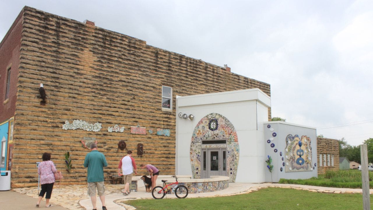 America's Coolest Small Towns by State 17 America's Coolest Small Towns by State - kansas lucas ss1411973042 adyh