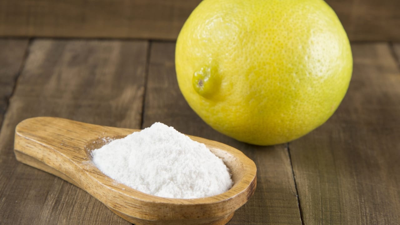 Don't Toss Those Lemon Peels... Make Lemon Powder Instead - lemon and powder ss494890189 dpdgm