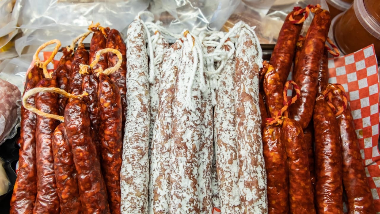 No Fridge Needed: 10 Amish Meat Preservation Secrets 8 No Fridge Needed: 10 Amish Meat Preservation Secrets - meat fermentation ss1775562989