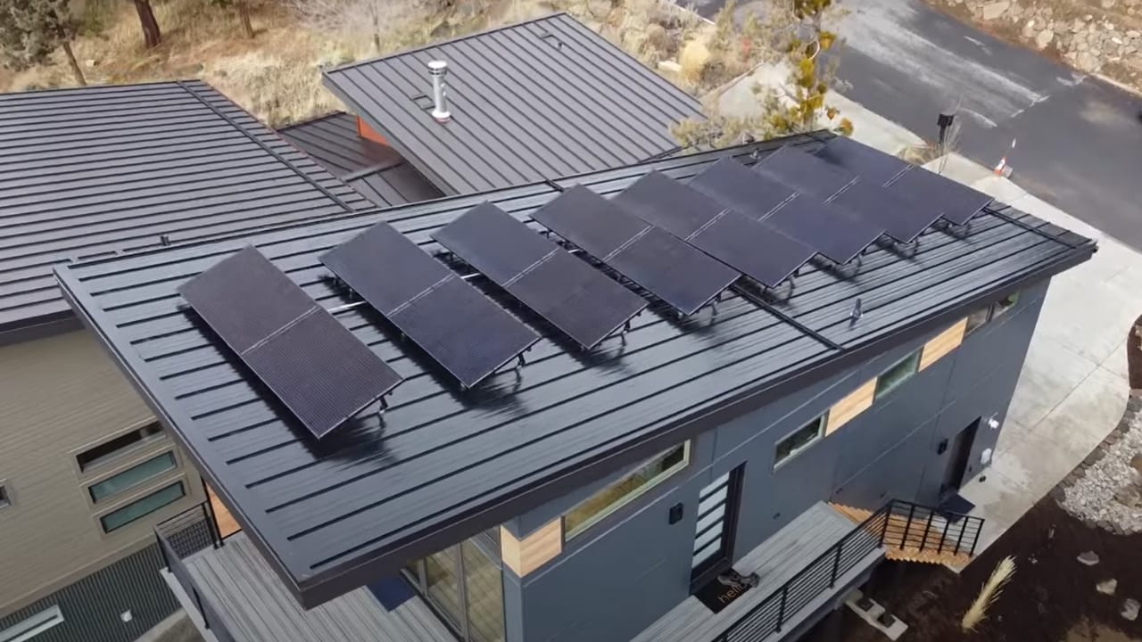 This Tiny House Community Feels Like a Modern Village 4 This Tiny House Community Feels Like a Modern Village - solar hiatus home