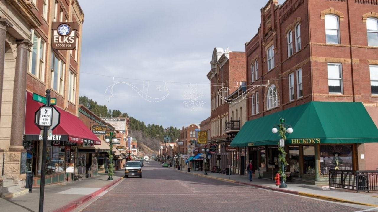 America's Coolest Small Towns by State 42 America's Coolest Small Towns by State - south dakota deadwood ss2226102465 adyh