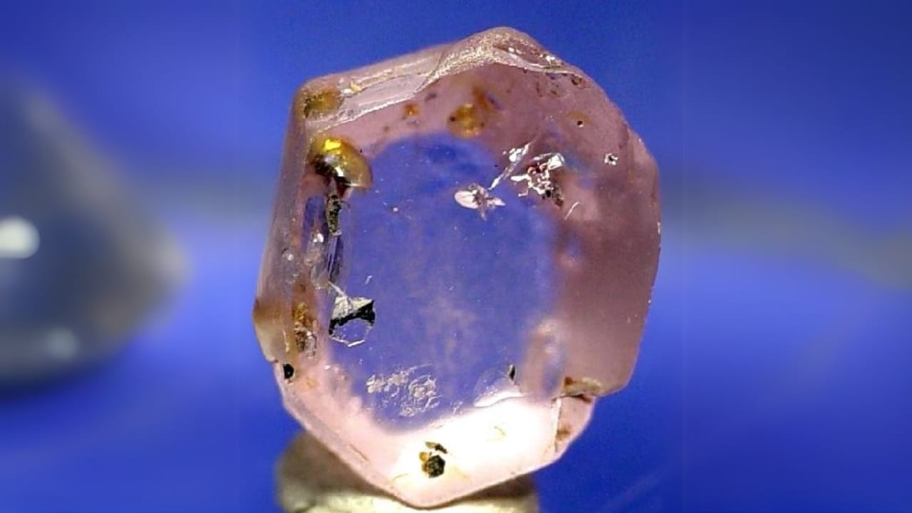 This Gemstone, Rarer Than Diamonds, Was Found by Accident 3 This Gemstone, Rarer Than Diamonds, Was Found by Accident - taaffeite 1 wc