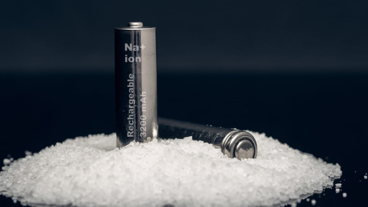 Scientists Create Sodium Battery That Charges in Seconds 7 Scientists Create Sodium Battery That Charges in Seconds - two rechargeable sodium ion batteries ss2022822626 adyh