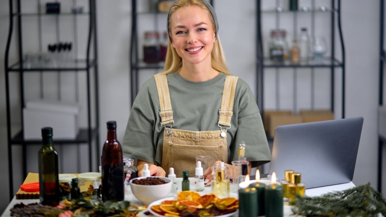 Ease Aches Naturally With This DIY Muscle Balm Recipe 5 Ease Aches Naturally With This DIY Muscle Balm Recipe -