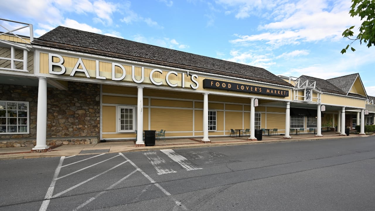 These 21 Grocery Stores Are Taking Too Much from Your Wallet 22 These 21 Grocery Stores Are Taking Too Much from Your Wallet - Balduccis Market wc