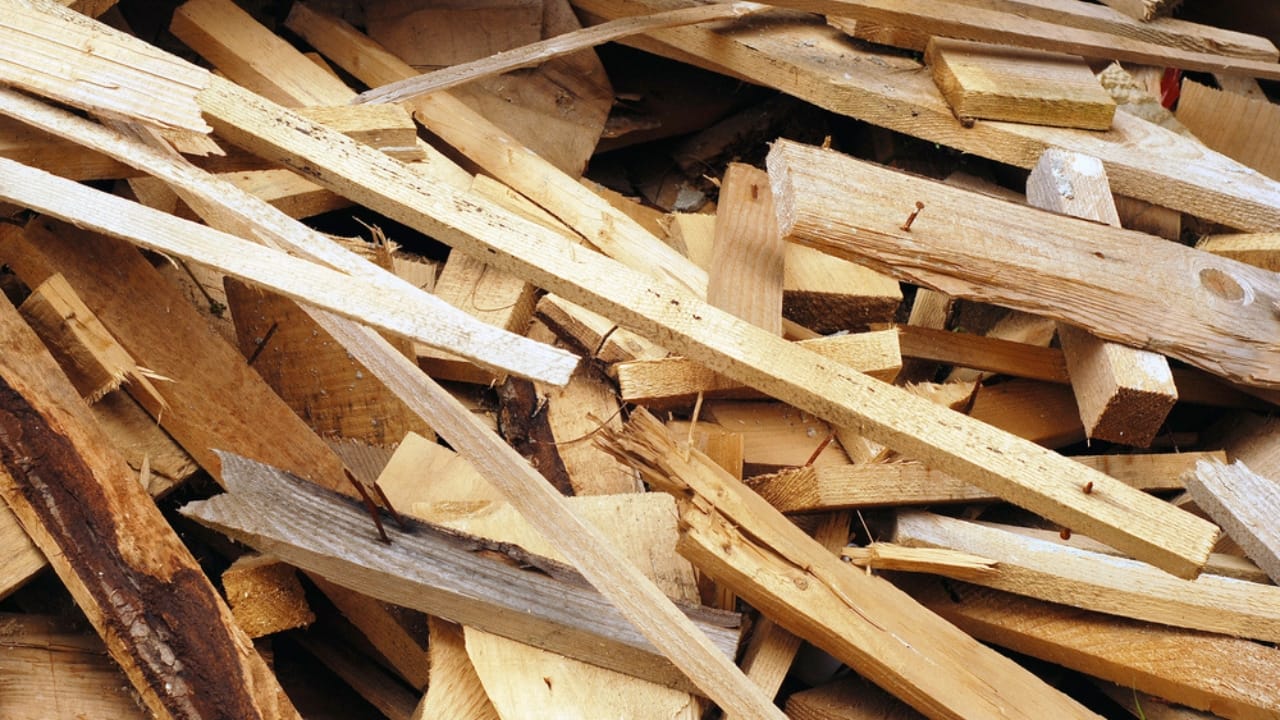 15 Woods You Should Never Burn: Protect Your Health and Home 15 15 Woods You Should Never Burn: Protect Your Health and Home - Construction wood waste dp36288827 dnoh