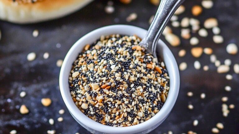 Easy Everything Bagel Spice Recipe for Flavorful Meals 7 Easy Everything Bagel Spice Recipe for Flavorful Meals - Everything Bagel Spice midia 2