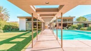 From 'Mad Men' to Now: Why Mid-Century Modern Still Rules 1 From 'Mad Men' to Now: Why Mid-Century Modern Still Rules - Frank Sinatra Estate mid century modern home ss2152941057 degm