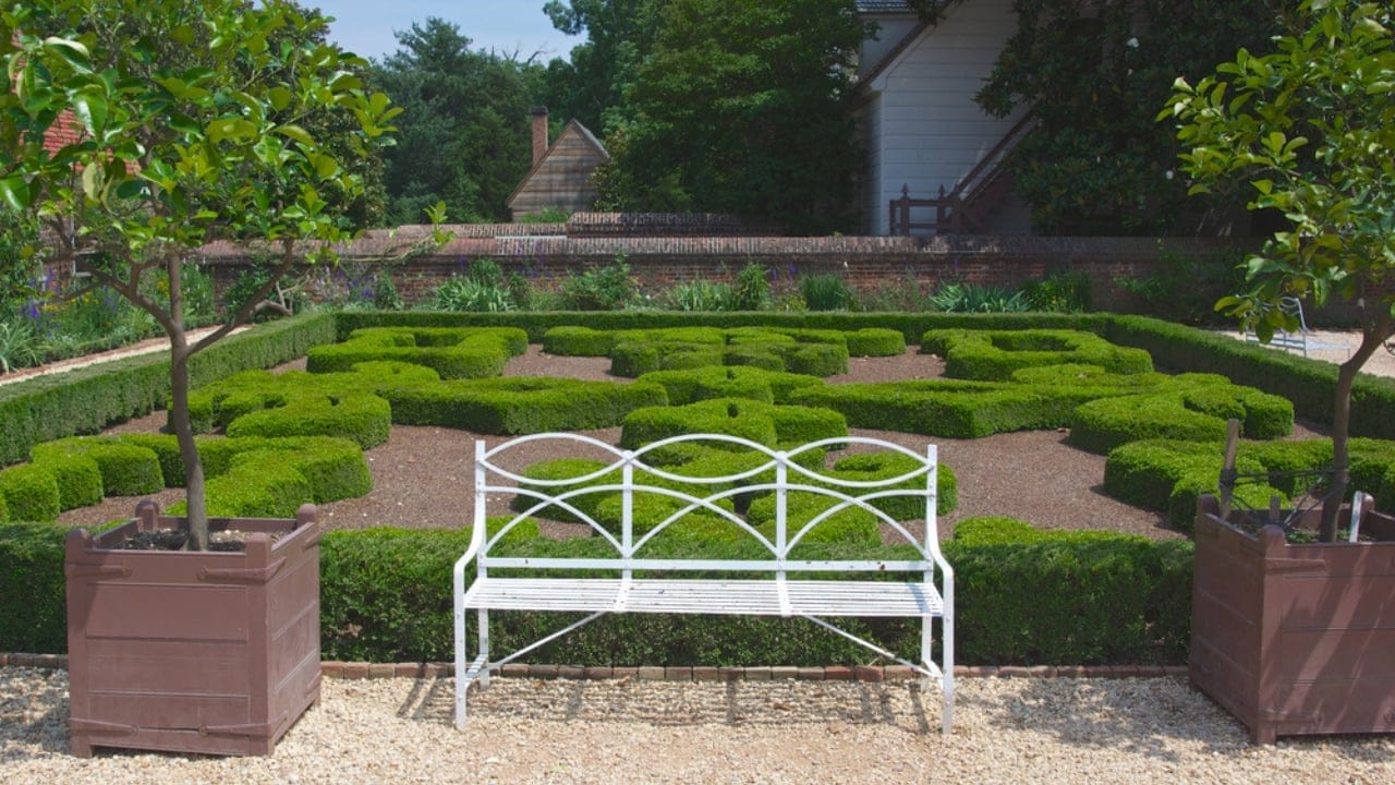 The Founding Fathers’ Gardens: Rooted in Enduring Ideals 2 The Founding Fathers’ Gardens: Rooted in Enduring Ideals - George Washingtons Mount Vernon Gardens ss142601092 dpdgm