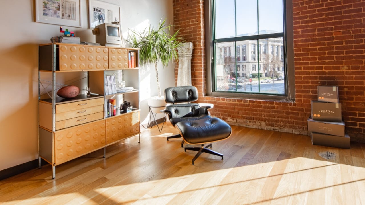 From 'Mad Men' to Now: Why Mid-Century Modern Still Rules 8 From 'Mad Men' to Now: Why Mid-Century Modern Still Rules - Iconic Mid Century Modern Designs ss1310390440 dnoh