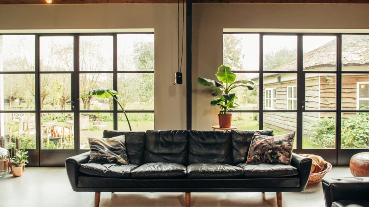 From 'Mad Men' to Now: Why Mid-Century Modern Still Rules 10 From 'Mad Men' to Now: Why Mid-Century Modern Still Rules - Incorporating Mid Century Modern Design in Your Home ss1546608701 dnoh