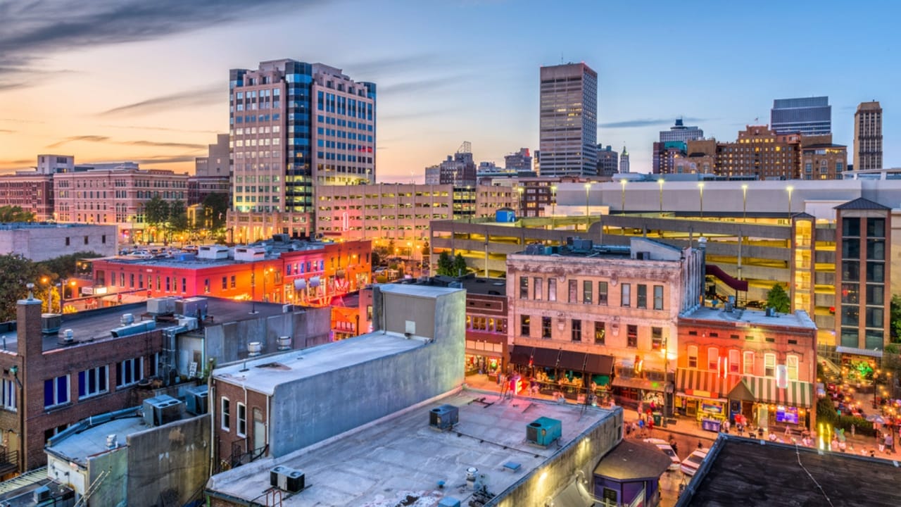 America’s 10 Best Cities for Clean and Delicious Tap Water 7 America’s 10 Best Cities for Clean and Delicious Tap Water - Memphis Tennessee dp177080602 dnoh