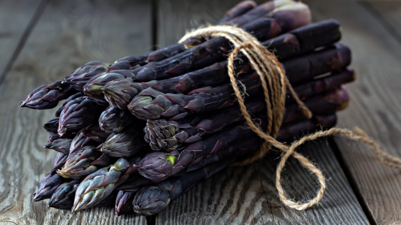Bored of Basic Veggies... Grow These 15 Exciting Alternatives 6 Bored of Basic Veggies... Grow These 15 Exciting Alternatives - Purple Asparagus dp379814194 dnoh