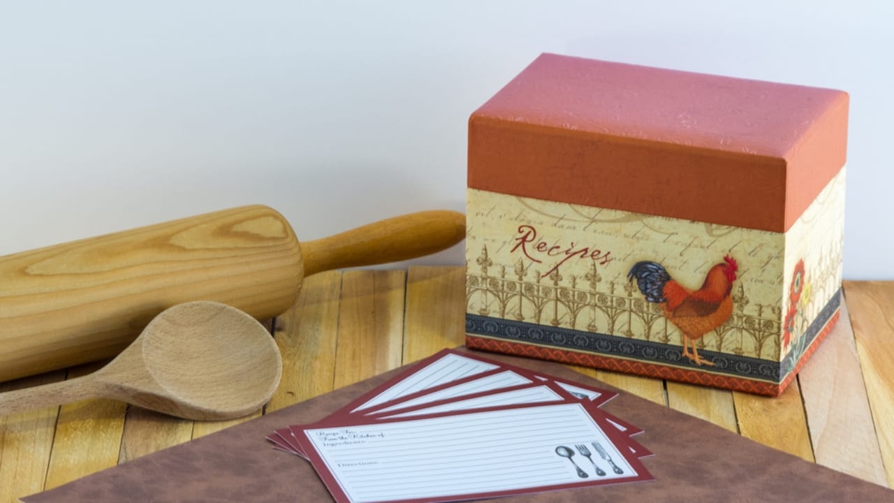 Don’t Toss These 16 Things When Decluttering—You Might Regret It Later 11 Don’t Toss These 16 Things When Decluttering—You Might Regret It Later - Recipe Cards dp85274528 dnoh