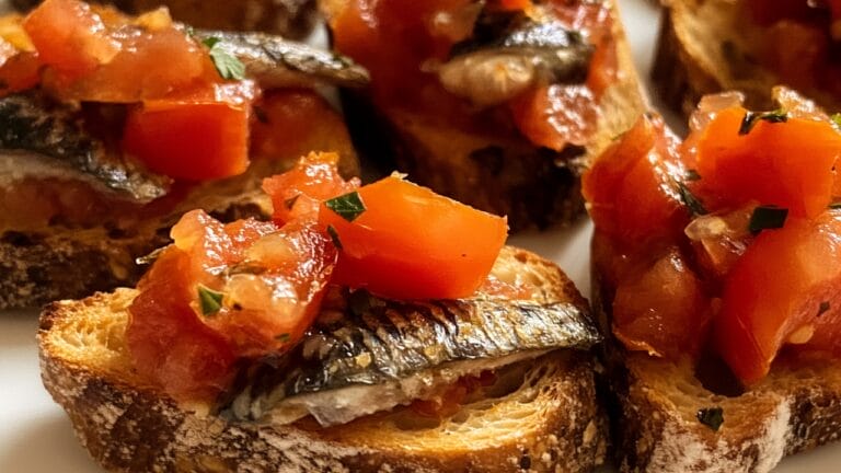 Quick & Easy Sardine Crostini with Seared Tomatoes 9 Quick & Easy Sardine Crostini with Seared Tomatoes - Sardine Crostini With Seared Tomatoes 1