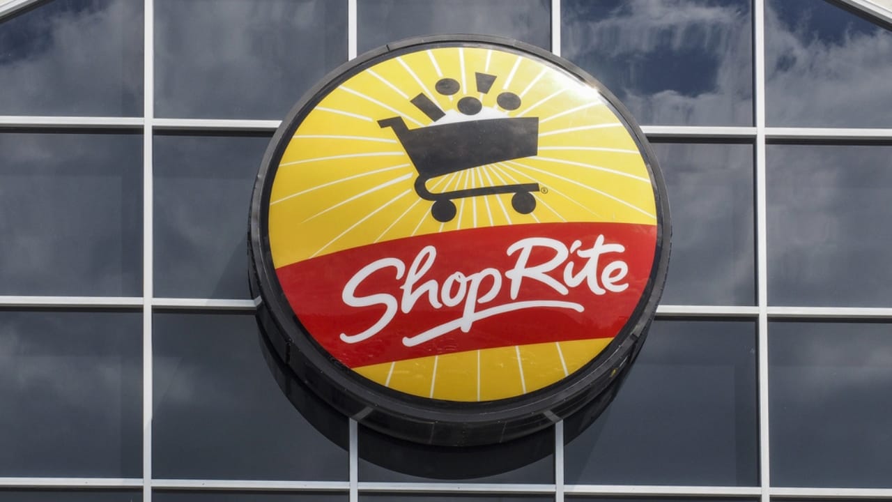 These 21 Grocery Stores Are Taking Too Much from Your Wallet 16 These 21 Grocery Stores Are Taking Too Much from Your Wallet - ShopRite dp288957220 dnoh