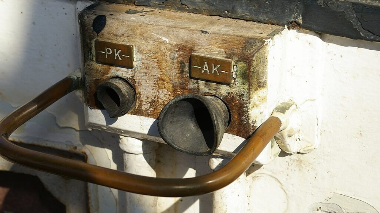 15 Unique Features Found Only in Pre-1900s Homes 9 15 Unique Features Found Only in Pre-1900s Homes - Speaking Tubes The Original Intercom wc