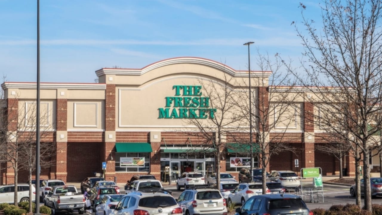 These 21 Grocery Stores Are Taking Too Much from Your Wallet 10 These 21 Grocery Stores Are Taking Too Much from Your Wallet - The Fresh Market ss2315556669 dpdgm