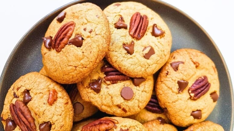 Bourbon Brown Butter Pecan Cookies Are Fall’s Most Irresistible Treat 8 Bourbon Brown Butter Pecan Cookies Are Fall’s Most Irresistible Treat - brown butter cookies with pecan nuts ss1585636333dnoh