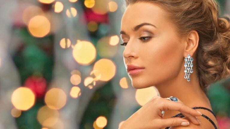 6 Tips to Make Your Jewelry Shine This Holiday Season 7 6 Tips to Make Your Jewelry Shine This Holiday Season - holidays and glamour ss221326600 degm