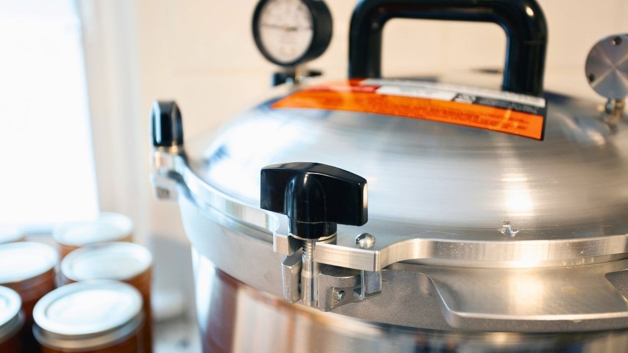 Canning Sweet Potatoes: Lock in Flavor, Nutrition, and Safety 3 Canning Sweet Potatoes: Lock in Flavor, Nutrition, and Safety - pressure canning ss2244529979dnoh