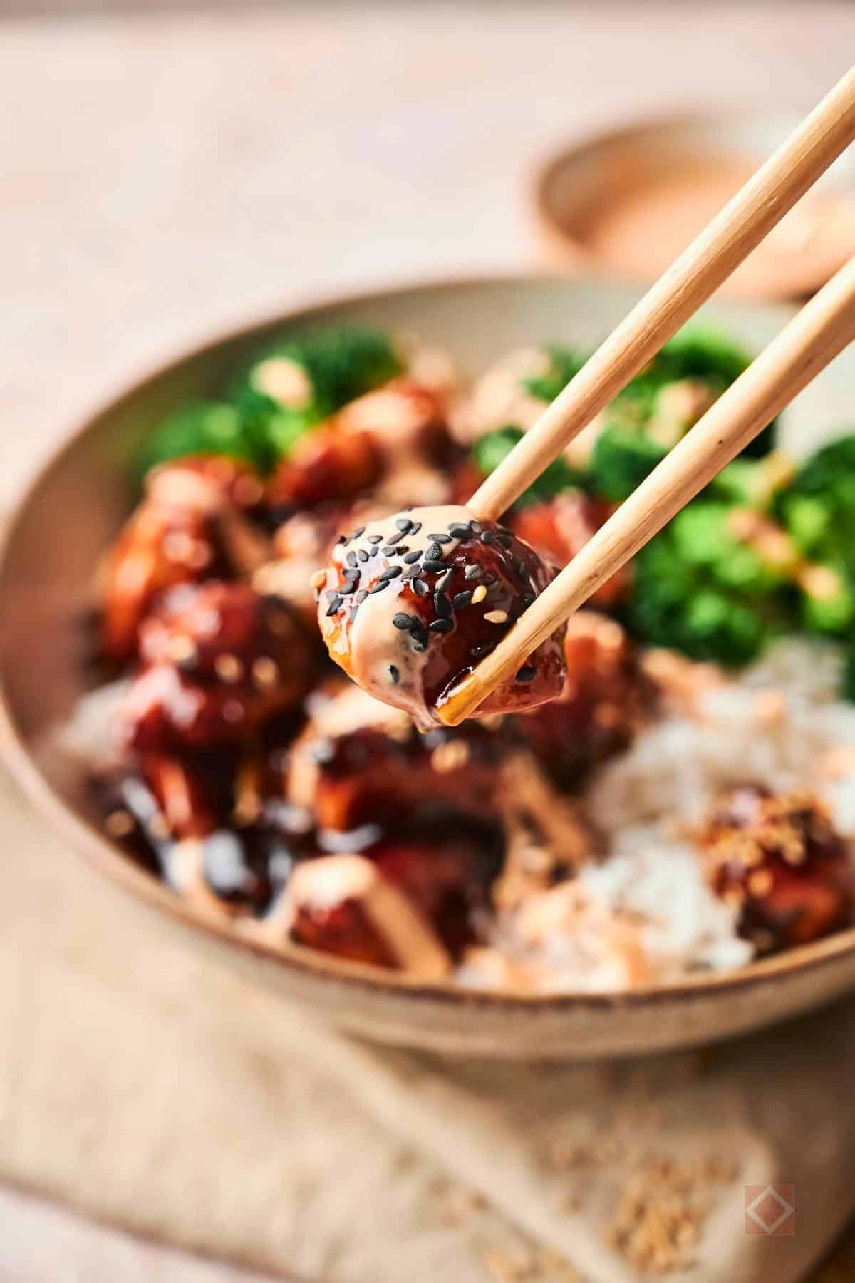 Sticky Chicken Rice Bowls That's Better Than Takeout 6 Sticky Chicken Rice Bowls That's Better Than Takeout - sticky chicken rice bowl 9