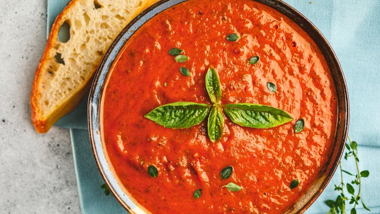 Perfectly Balanced Roasted Tomato Basil Soup Recipe + Storage Hacks 4 Perfectly Balanced Roasted Tomato Basil Soup Recipe + Storage Hacks - tomato basil soup ss2212385945 degm