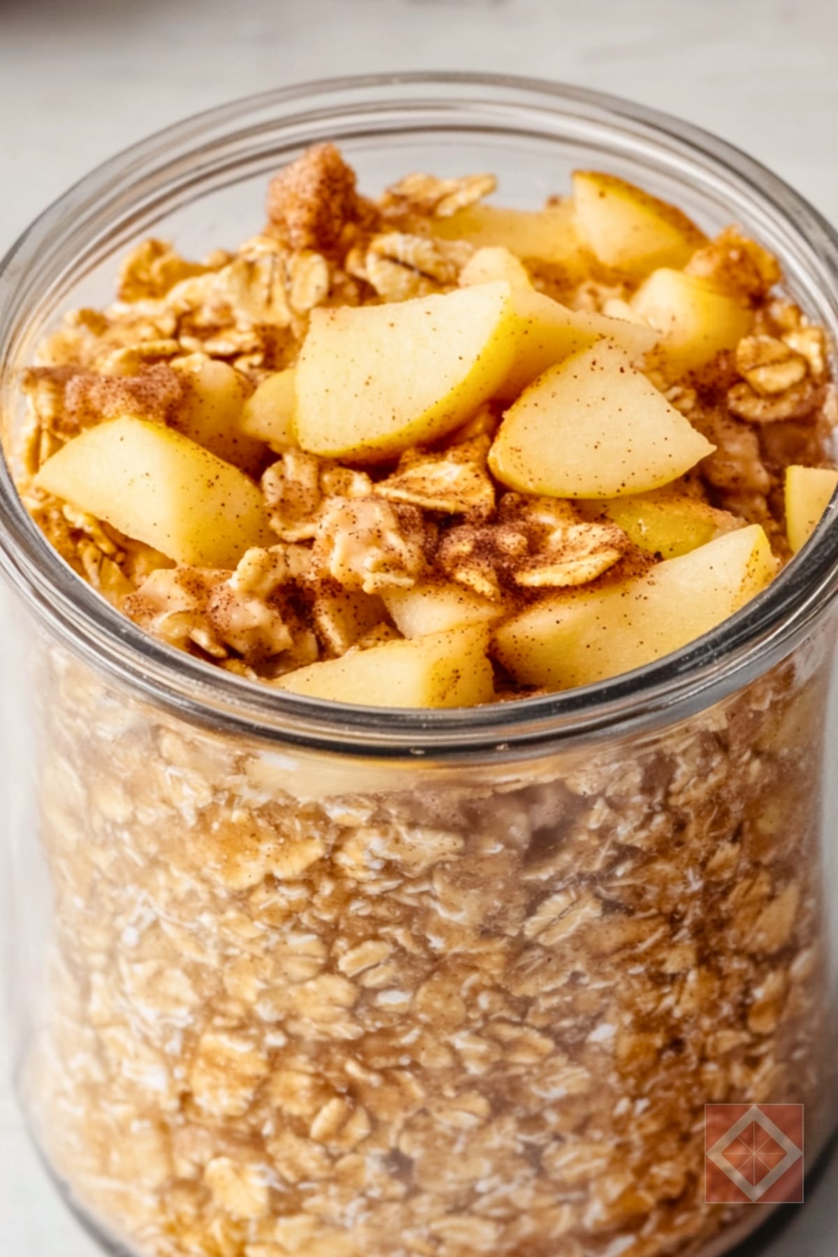 14 Nourishing Breakfast Ideas That’ll Actually Keep You Full Until Lunch 4 14 Nourishing Breakfast Ideas That’ll Actually Keep You Full Until Lunch - Apple Cinnamon Instant Oatmeal pin 1 midia