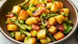 A Savory Pancetta & Asparagus Hash You’ll Love 1 A Savory Pancetta & Asparagus Hash You’ll Love - Asparagus Pancetta Breakfast Hash midia