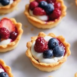 How to Make Berry Tartlets with Creamy Vanilla Filling 5 How to Make Berry Tartlets with Creamy Vanilla Filling - Berry Tartlets with Vanilla Cream midia