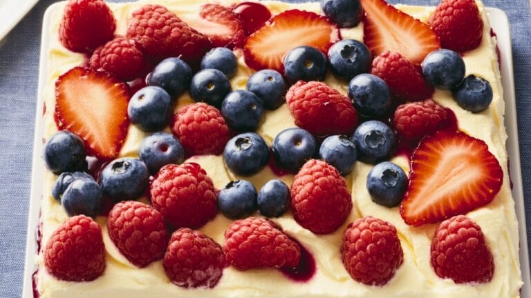 Patriotic Berry Tiramisu Perfect for Celebrations 8 Patriotic Berry Tiramisu Perfect for Celebrations - Berry Tiramisu midia