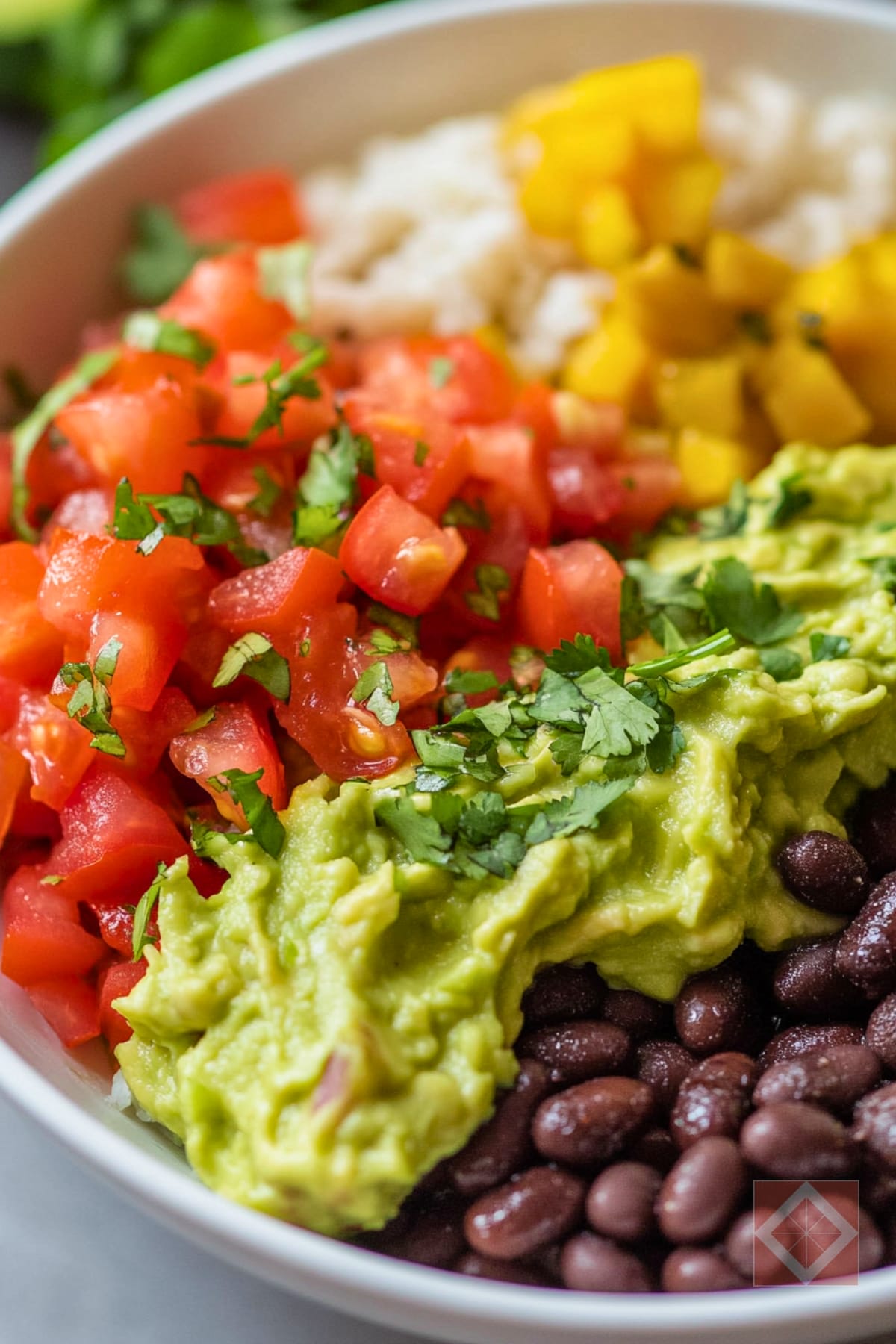 Easy Black Bean Bowls for a Nourishing Meal & Inflammation 4 Easy Black Bean Bowls for a Nourishing Meal & Inflammation - Black Bean Bowls with Avocado Mash and Pico de Gallo pin 2 midia