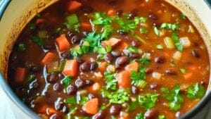 Best Black Bean Soup One Pot Recipe for Effortless Family Meals 1 Best Black Bean Soup One Pot Recipe for Effortless Family Meals - Black Bean Soup midia