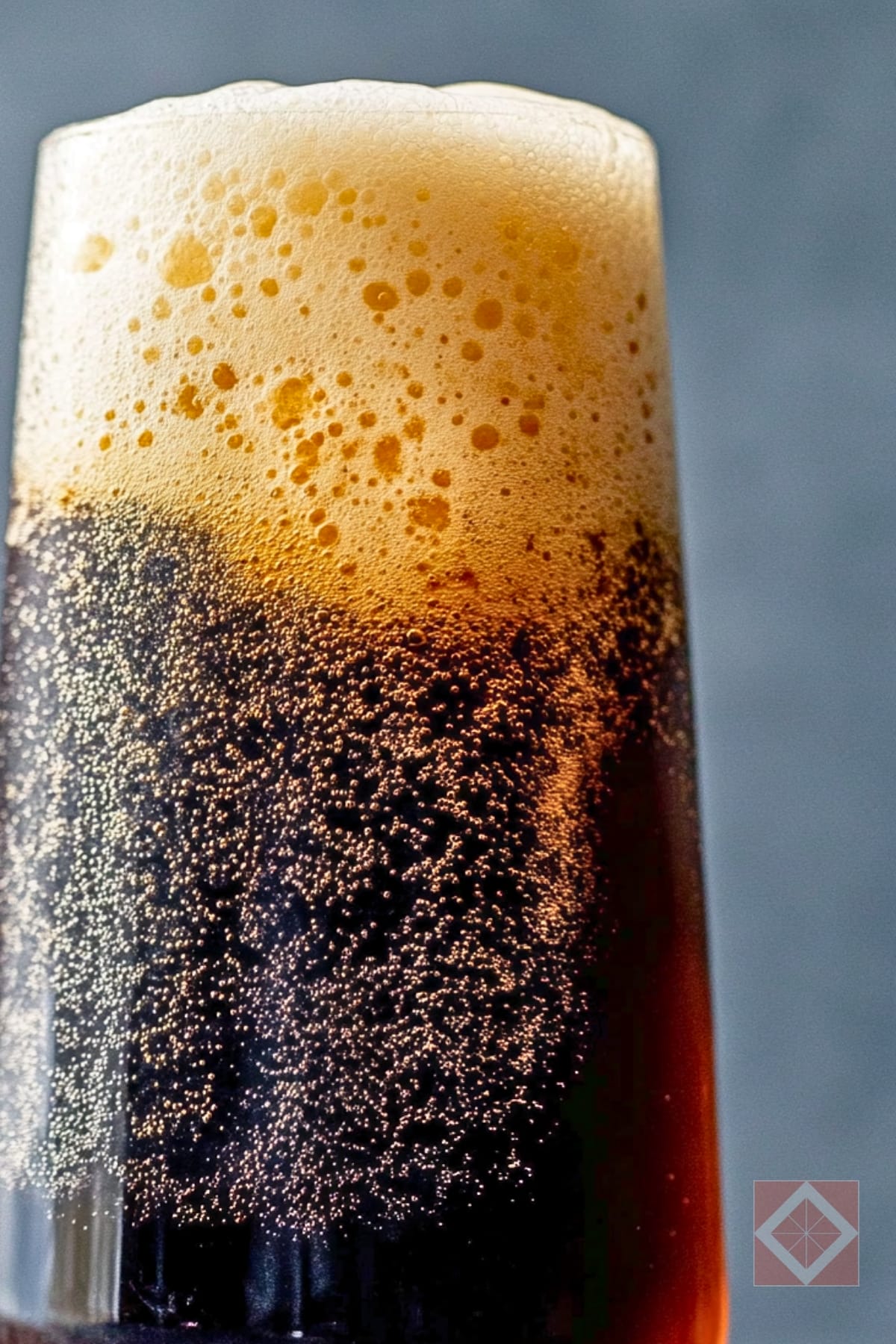 Classic Black Velvet Cocktail for Any Celebration 3 Classic Black Velvet Cocktail for Any Celebration - Black Velvet Cocktail pin 2 midia