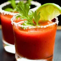 How to Make a Bloody Mary Shooter with a Kick 4 How to Make a Bloody Mary Shooter with a Kick - Bloody Mary Shooter Cocktail midia