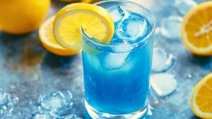 The Perfect Blue Lagoon for Your Next Celebration 1 The Perfect Blue Lagoon for Your Next Celebration - Blue Lagoon Cocktail midia