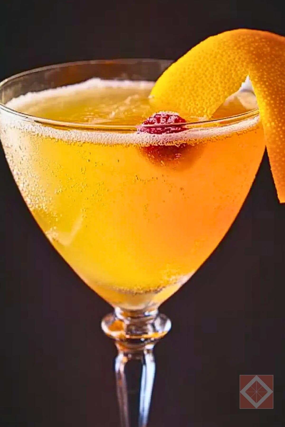 9 Cognac & Brandy Cocktails That Deserve a Comeback (and a Spot in Your Glass) 10 9 Cognac & Brandy Cocktails That Deserve a Comeback (and a Spot in Your Glass) - Brandy Daisy Cocktail pin 1 midia