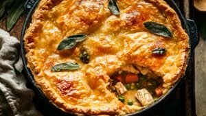 How to Make the Perfect Sage-Butter Chicken Pot Pie 1 How to Make the Perfect Sage-Butter Chicken Pot Pie - Browned Sage Butter Chicken midia