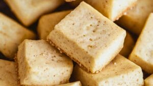 Homemade Trefoils: A Cookie That’s Always in Style 1 Homemade Trefoils: A Cookie That’s Always in Style - Buttery Shortbread midia