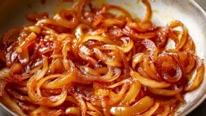 Reduce Inflammation Deliciously with Caramelized Onions 1 Reduce Inflammation Deliciously with Caramelized Onions - Caramelized Onions midia