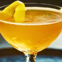 Refreshing Cocktail Recipes: Try the Champs Élysées 6 Refreshing Cocktail Recipes: Try the Champs Élysées - Champs Elysees midia