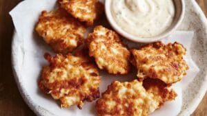 12 Easy & Irresistible Appetizer and Snack Recipes to Wow Your Guests 1 12 Easy & Irresistible Appetizer and Snack Recipes to Wow Your Guests - Cheesy Chicken Fritters midia